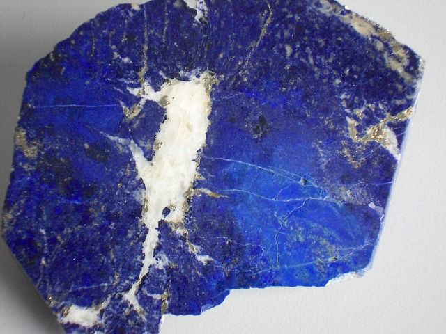 lapis lazuli pierre